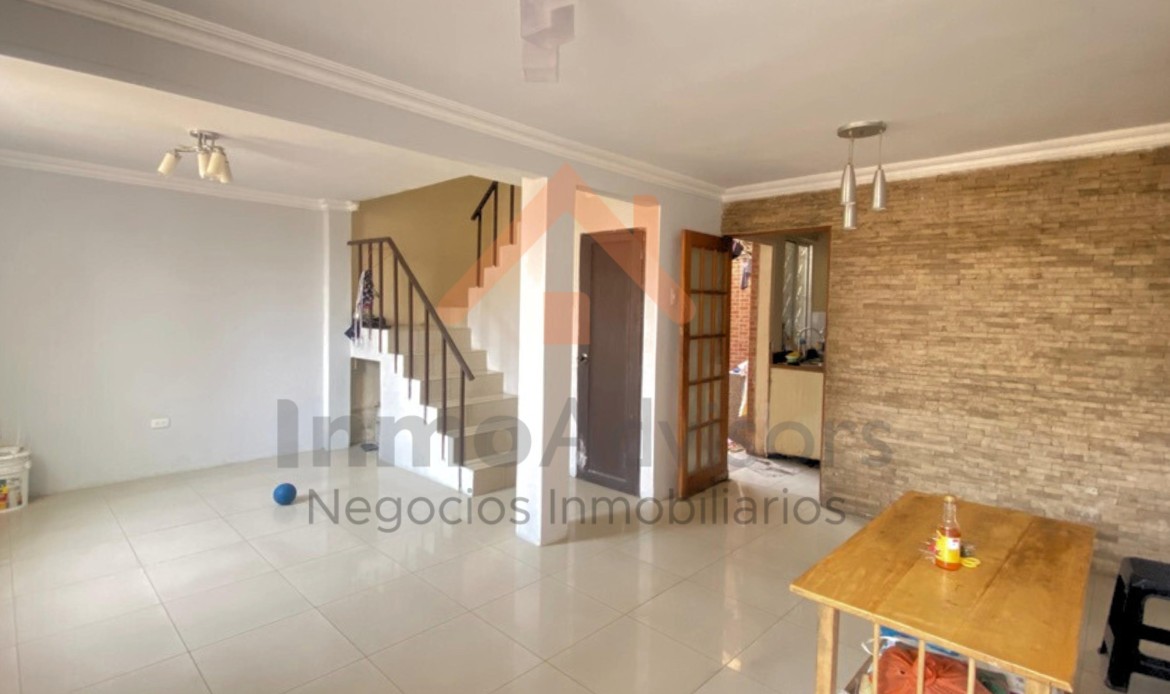 MUCHO LOTE 1, ESQUINERA